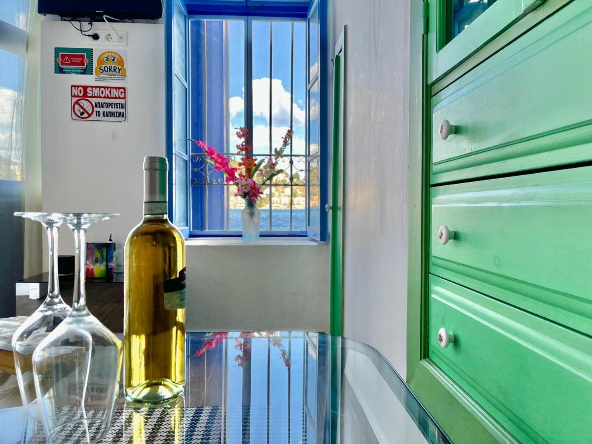 Seafront - Harbour View , Pitini 2 Apartment Symi