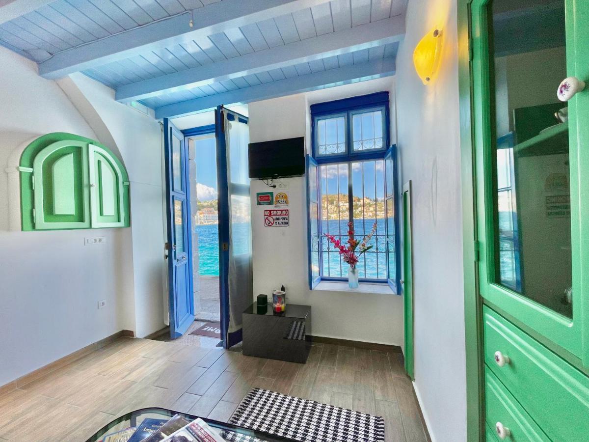 Apartment Seafront - Harbour View , Pitini 2